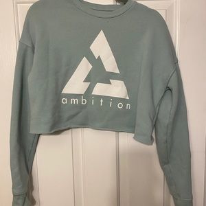 Workout crop top sweatshirt